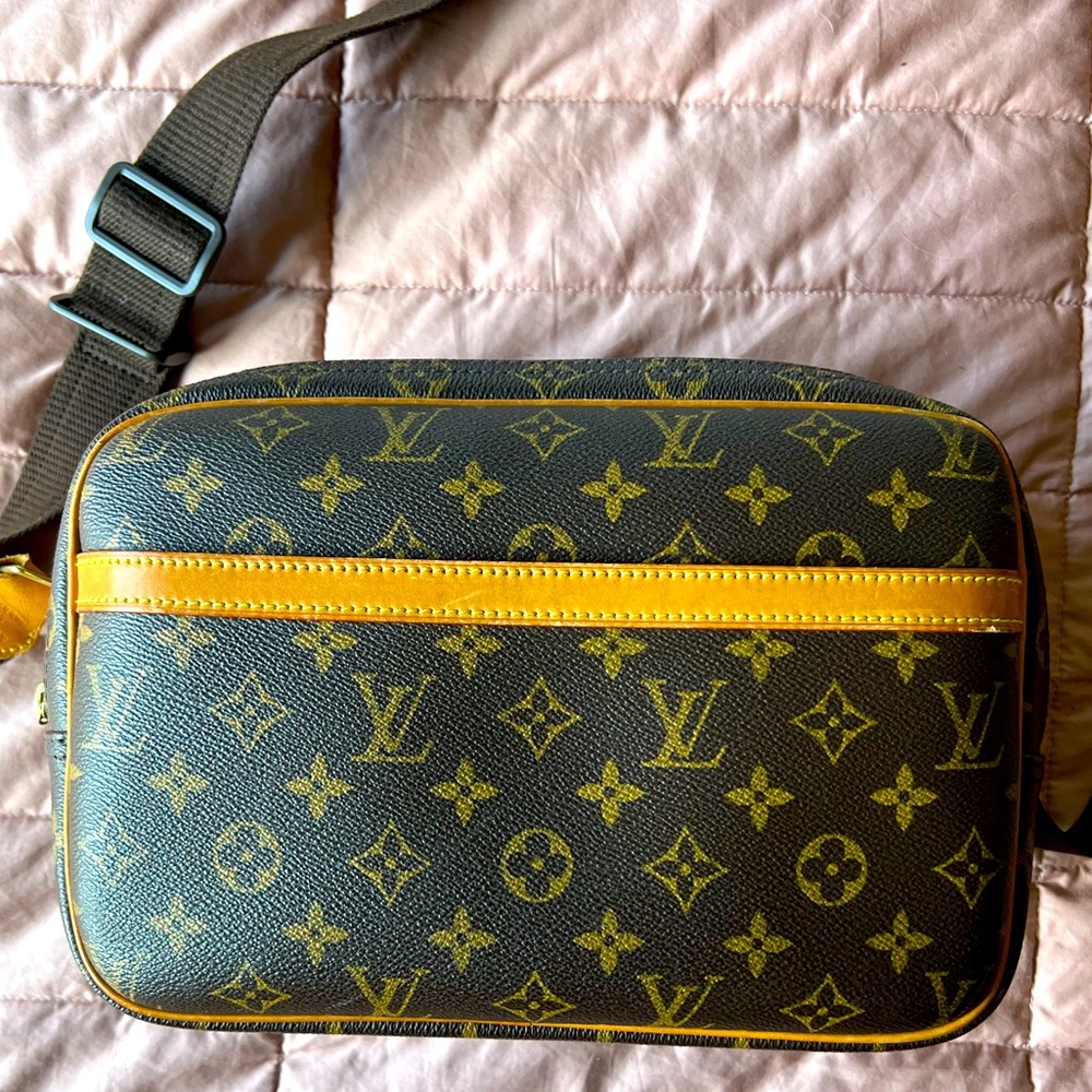 Louis Vuitton Reporter Bag